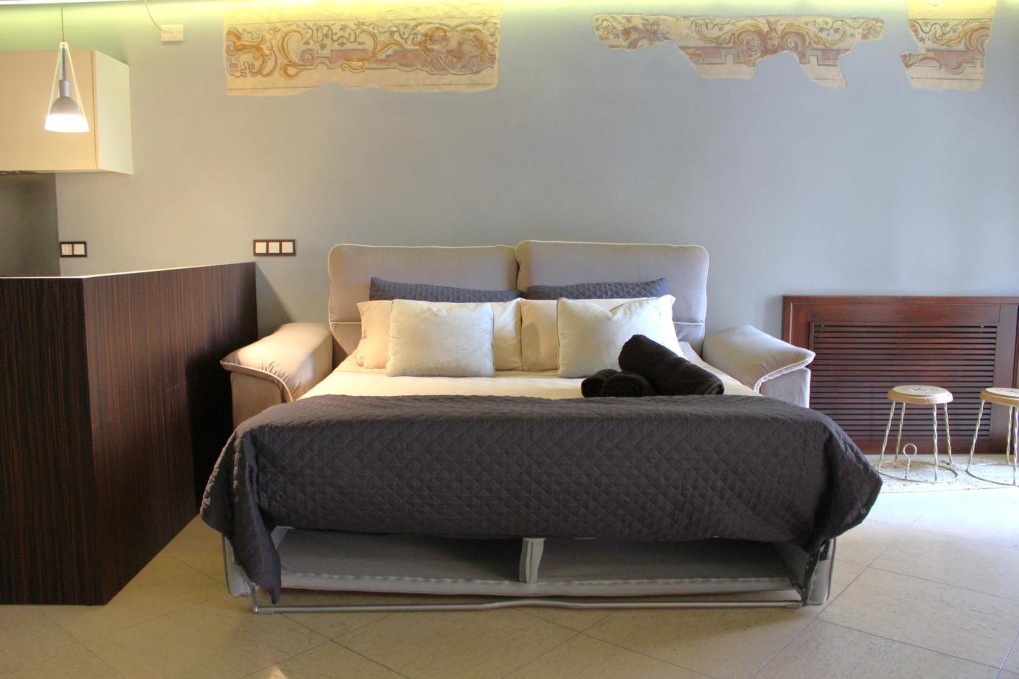 Luxury Flats , Piazza Erbe With Balcony On Main Square Verona